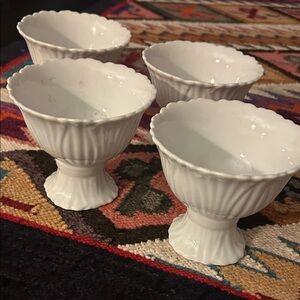 Set of White Scalloped Ice Cream/ Dessert Bowls (4)